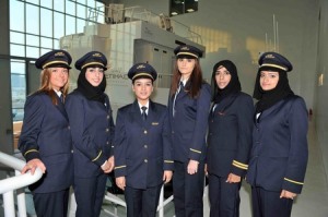 Etihad - women pilots-thumb-450x299-47232
